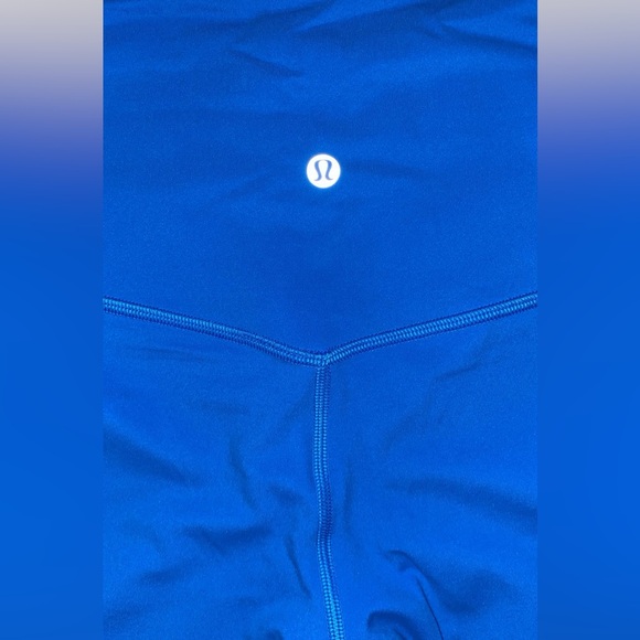 Lululemon align shorts in poolside - Picture 2 of 4